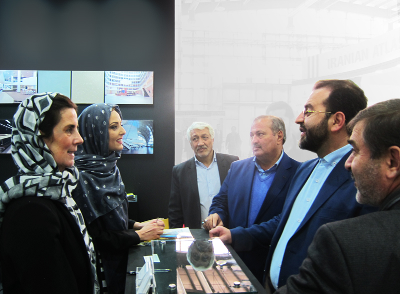 WT Ceo in Tehran with Iranian Minister of Real Estate Mr Oghbayi 